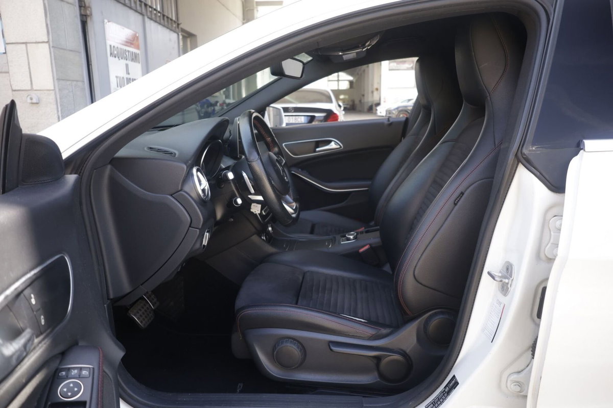 Mercedes-Benz CLA 220 d Automatic Premium (17)