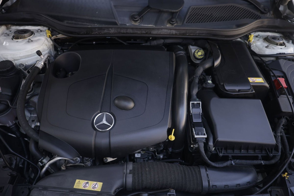 Mercedes-Benz CLA 220 d Automatic Premium (19)
