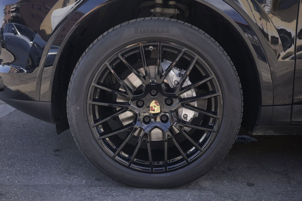 Porsche Cayenne 3.0 V6 Platinum Edition (6)