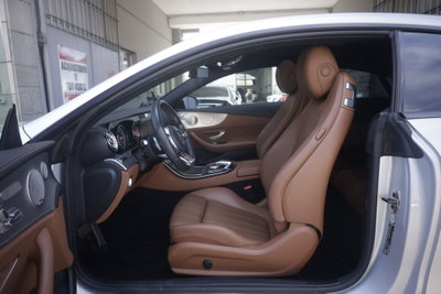 Mercedes-Benz Classe E Coupé 220 d 4Matic Premium Plus (18)