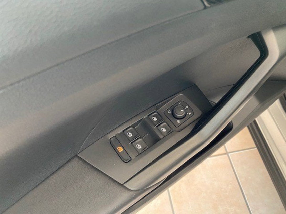 Volkswagen T-Cross 1.0 tsi Edition 115cv dsg (8)