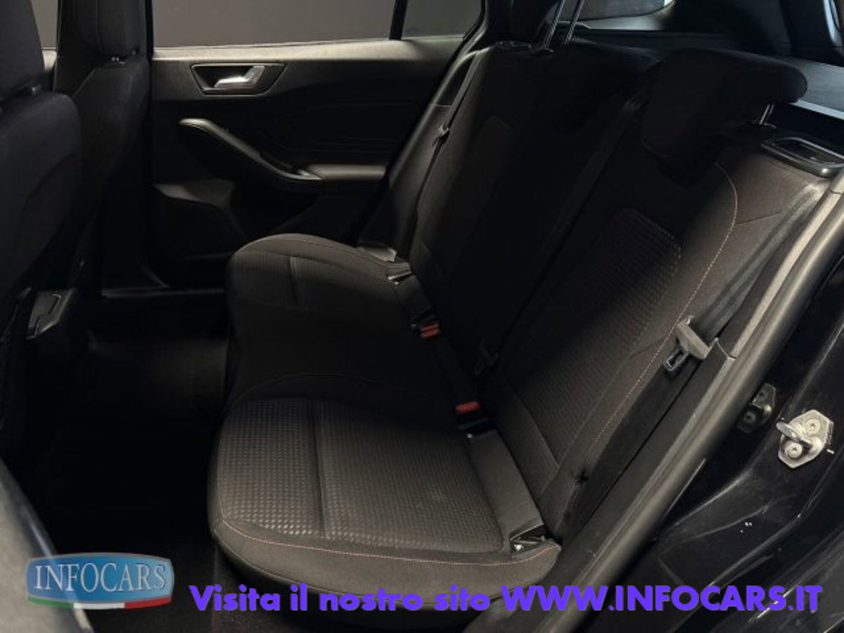 Ford Focus Station Wagon 1.0 EcoBoost Hybrid 155 CV SW ST-Line (7)