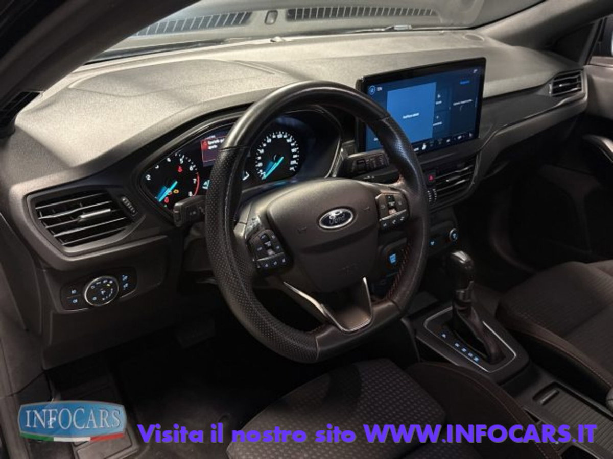 Ford Focus Station Wagon 1.0 EcoBoost Hybrid 155 CV SW ST-Line (9)