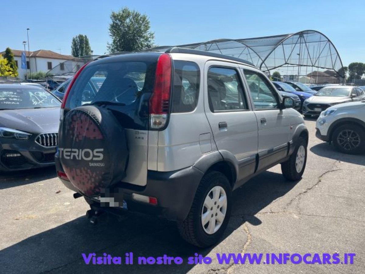 Daihatsu Terios 1.3i 16V cat 4WD CX (2)