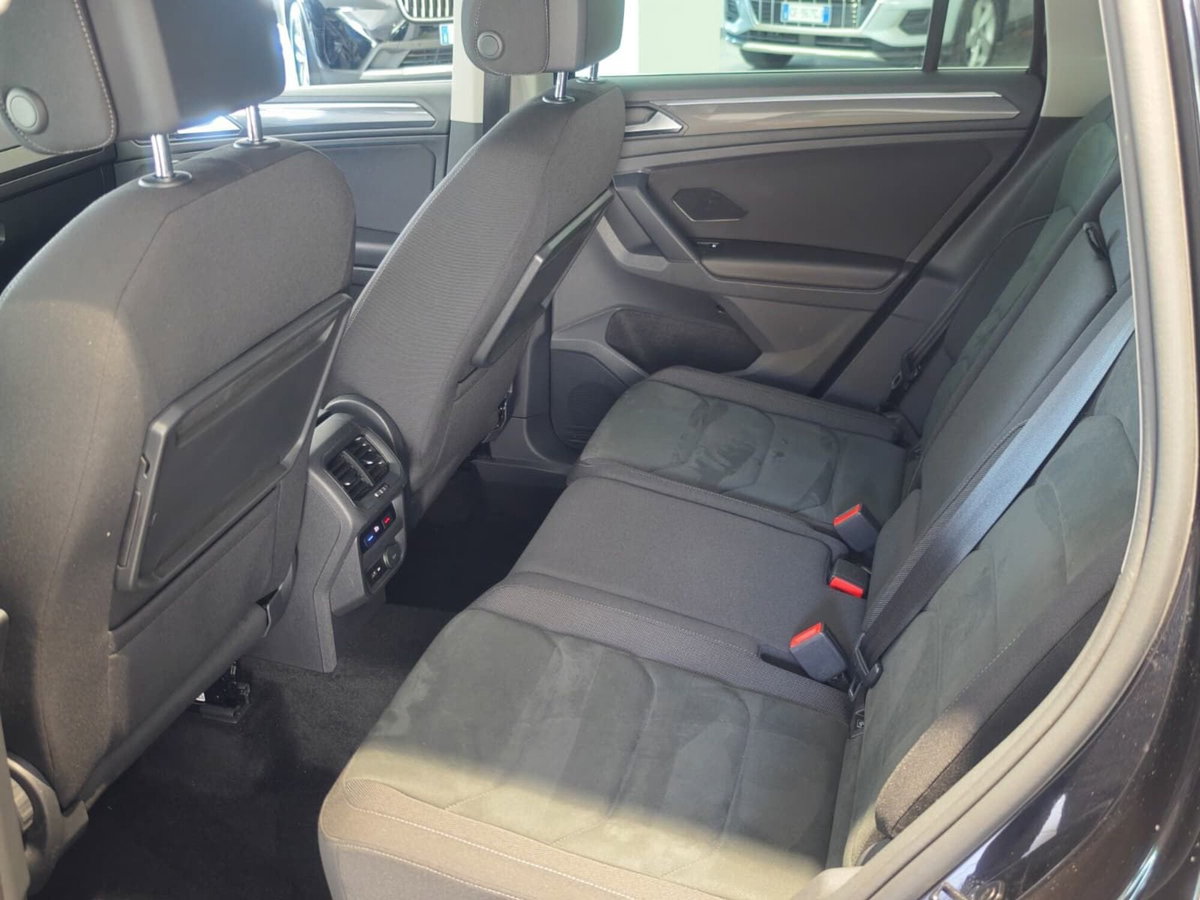 Volkswagen Tiguan Allspace 1.5 TSI ACT DSG Advanced BMT (15)