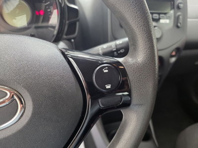 Toyota Aygo 1.0 VVT-i 72 CV 5 porte x-fun (13)