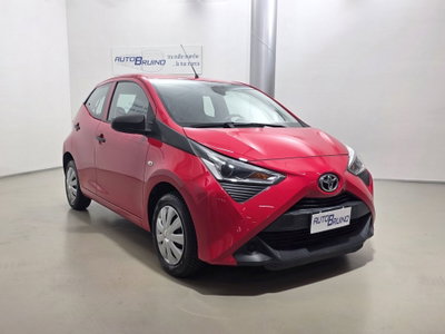 Toyota Aygo 1.0 VVT-i 72 CV 5 porte x-fun (3)