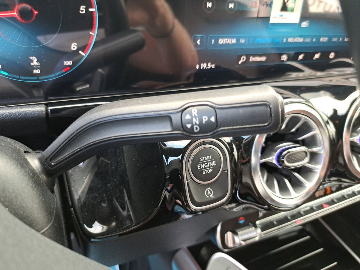 Mercedes-Benz GLA SUV 200 d AMG Line Premium Plus 4matic auto (15)