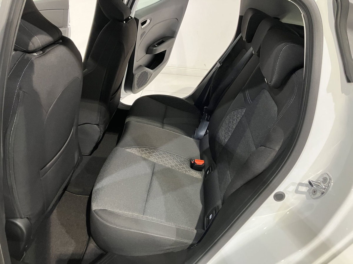 Renault Clio TCe 100 CV 5 porte Zen (13)