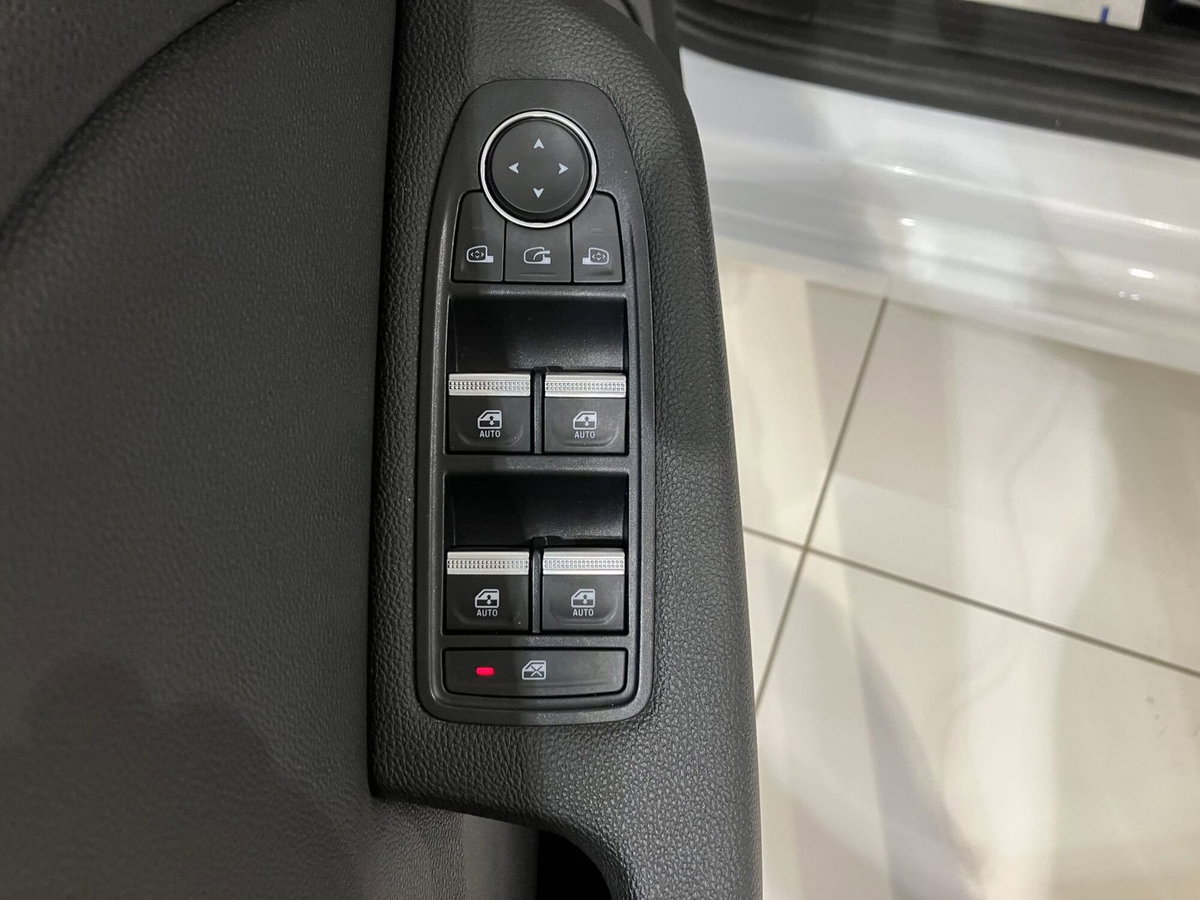 Renault Clio TCe 100 CV 5 porte Zen (14)