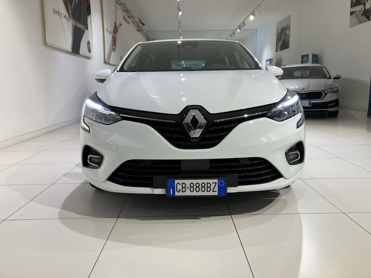Renault Clio TCe 100 CV 5 porte Zen (2)