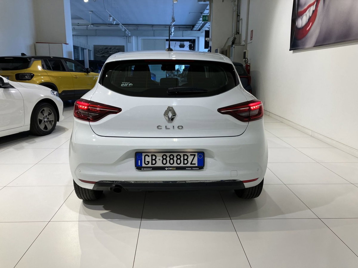 Renault Clio TCe 100 CV 5 porte Zen (5)