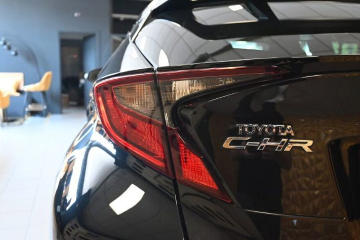 Toyota Toyota C-HR 1.8 Hybrid E-CVT GR Sport (16)