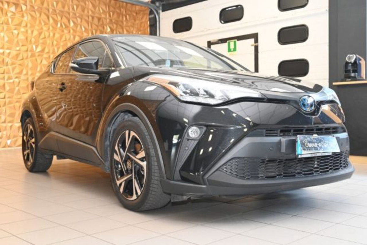 Toyota Toyota C-HR 1.8 Hybrid E-CVT GR Sport (2)