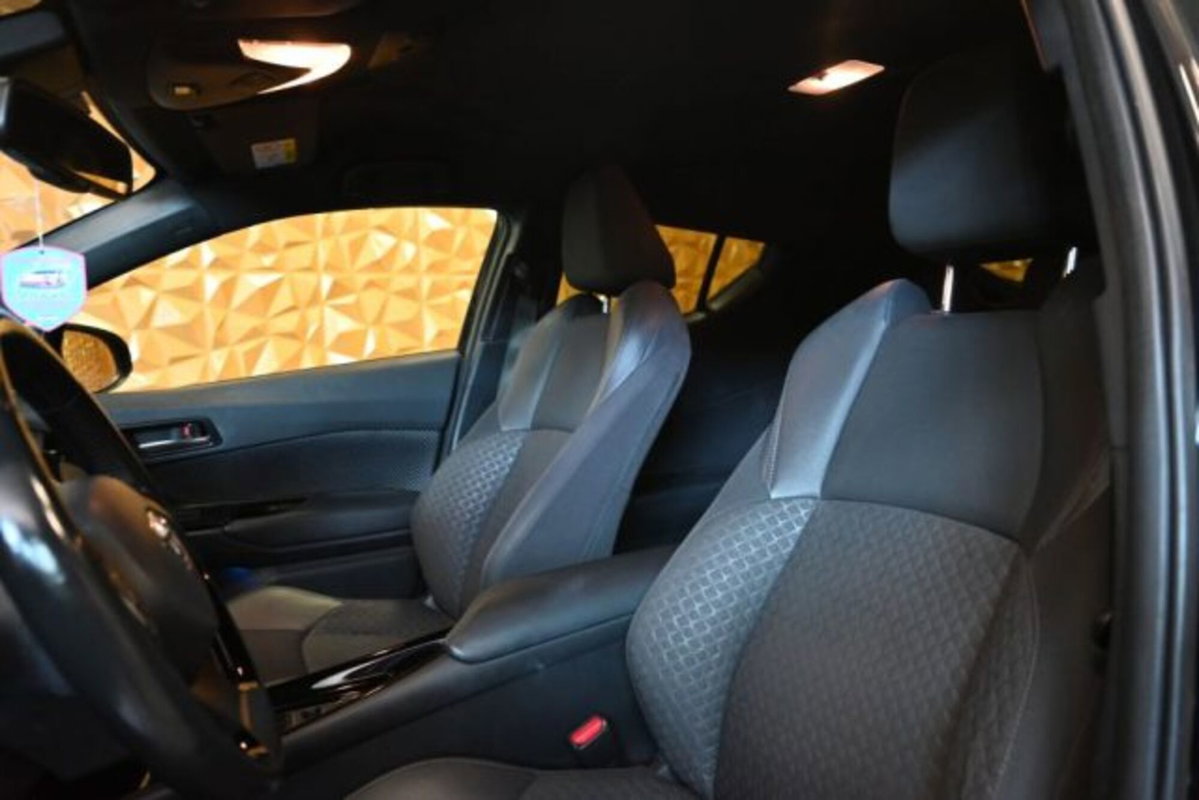 Toyota Toyota C-HR 1.8 Hybrid E-CVT GR Sport (20)