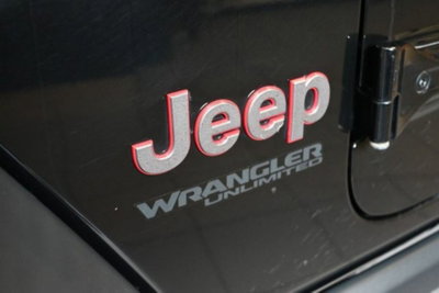 Jeep Wrangler Unlimited 2.2 Mjt II Recon (19)