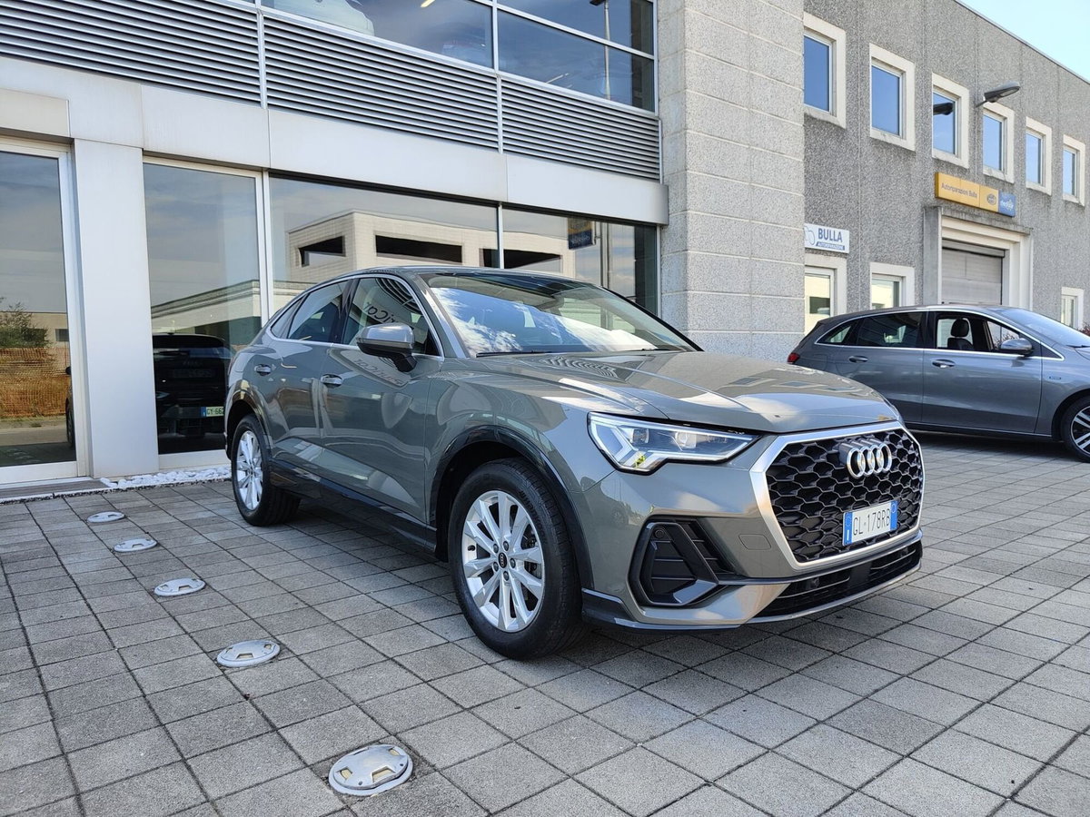 Audi Q3 Sportback 35 TDI quattro S tronic Business Plus (2)