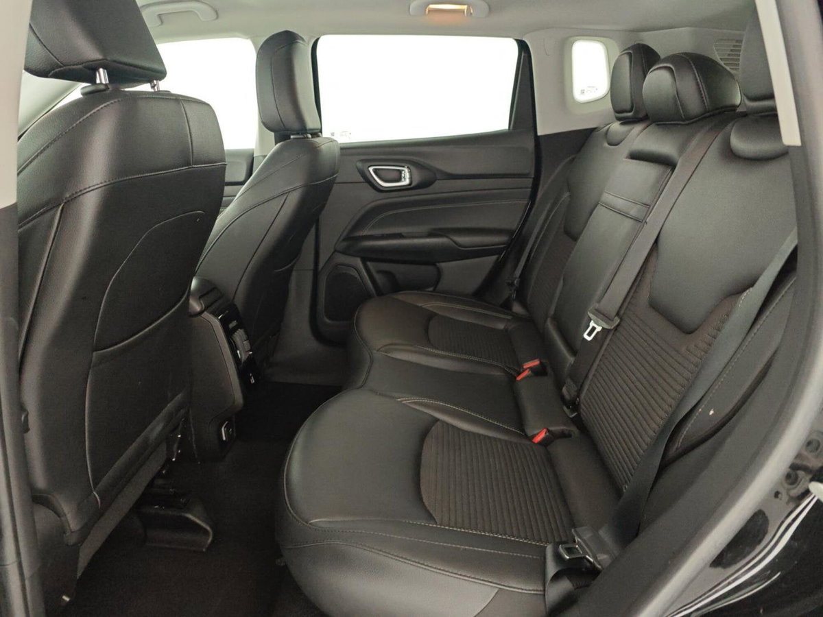 Jeep Compass 1.3 T4 190CV PHEV AT6 4xe Limited (11)
