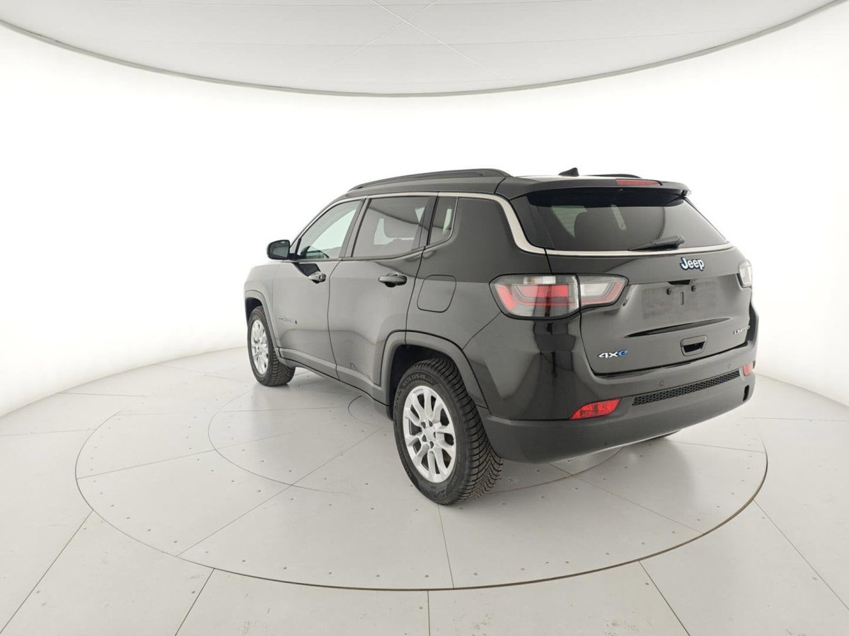 Jeep Compass 1.3 T4 190CV PHEV AT6 4xe Limited (2)