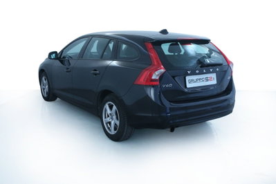 Volvo V60 D2 1.6 Powershift Kinetic (6)