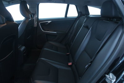 Volvo V60 D2 1.6 Powershift Kinetic (8)