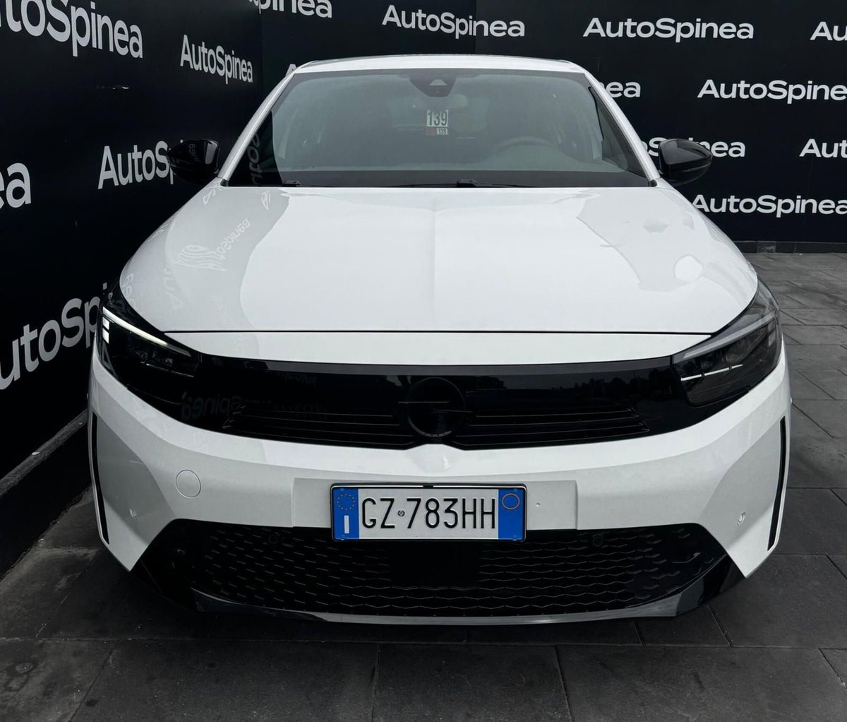 Opel Corsa 1.2 100 CV GS Line (2)