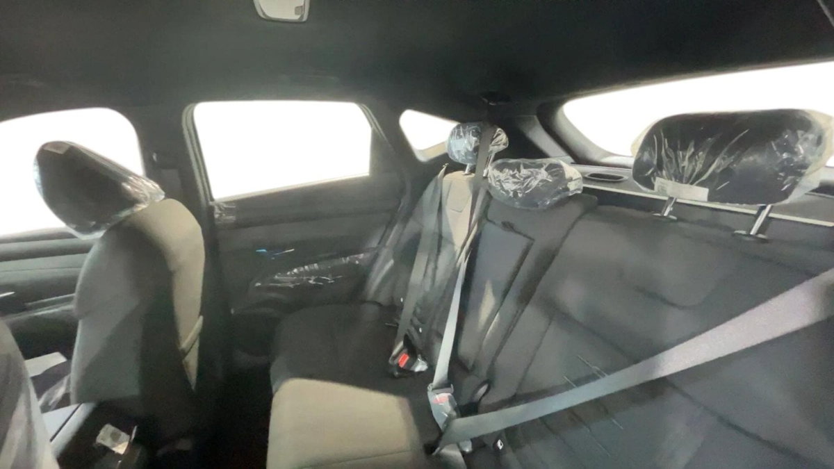 Hyundai Tucson 1.6 crdi 48V NLine 2wd dct (10)