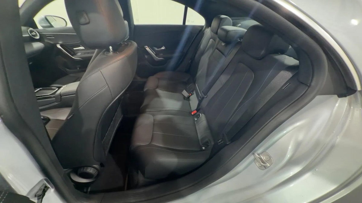Mercedes-Benz CLA 180 d Automatic Premium (12)