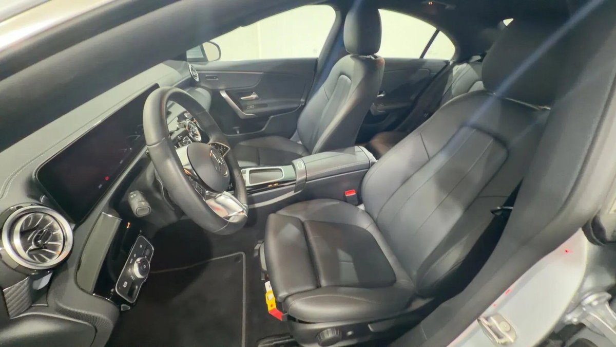 Mercedes-Benz CLA 180 d Automatic Premium (16)