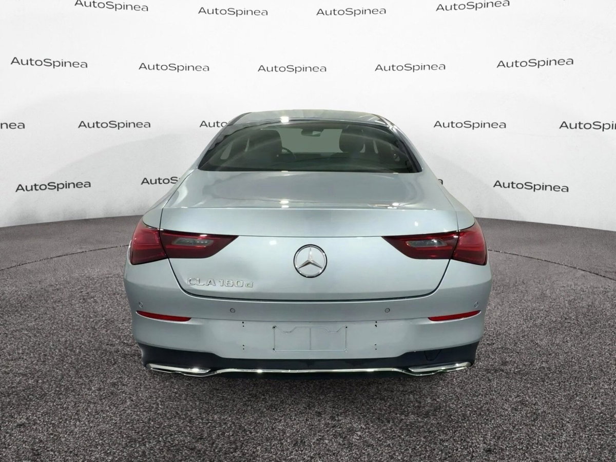 Mercedes-Benz CLA 180 d Automatic Premium (4)