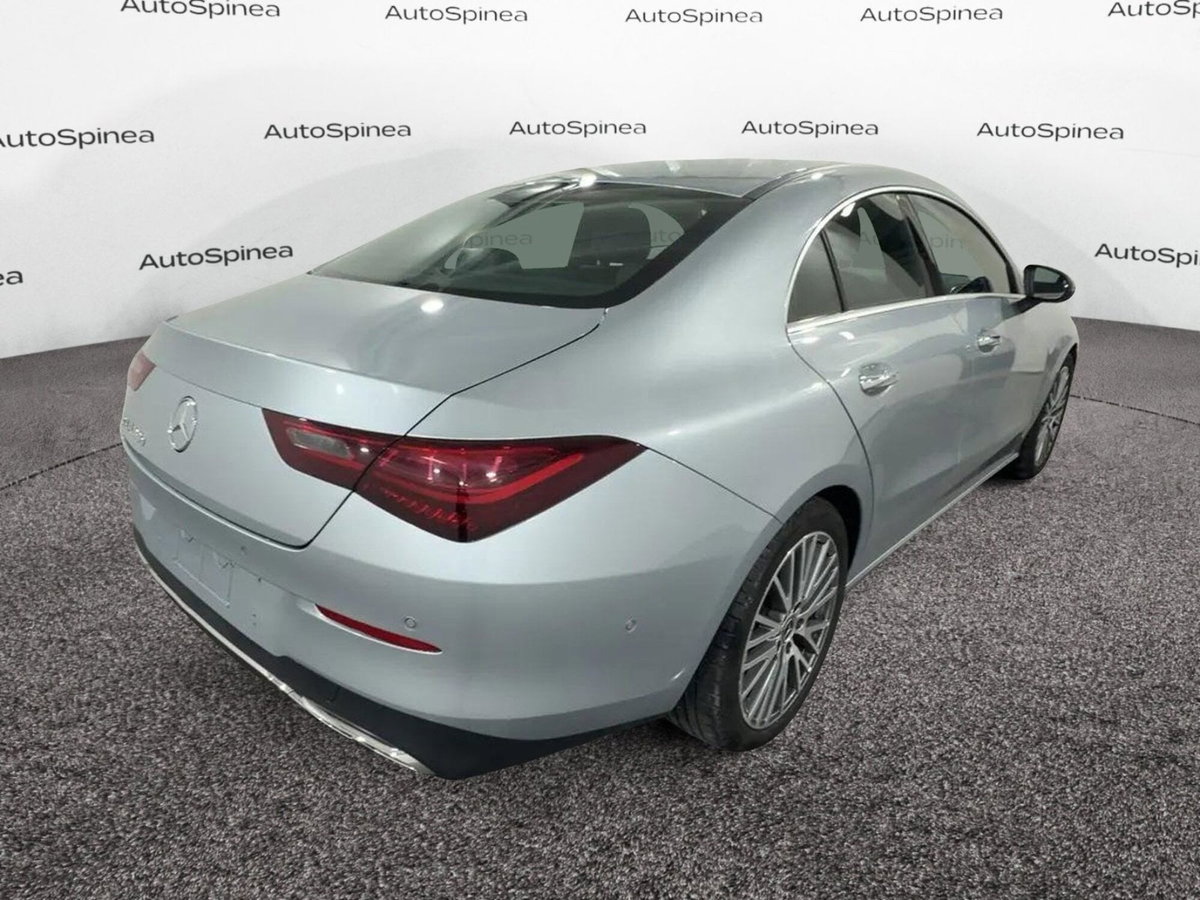 Mercedes-Benz CLA 180 d Automatic Premium (6)