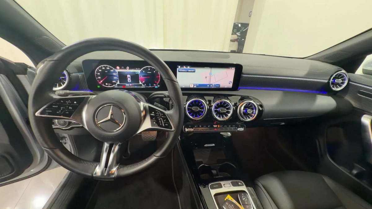 Mercedes-Benz CLA 180 d Automatic Premium (7)