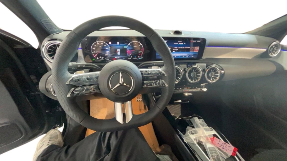 Mercedes-Benz Classe A 180 d Edition AMG Line auto (7)