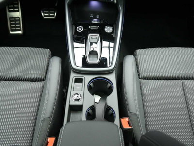 Audi A3 Sportback 35 TFSI S line edition (17)