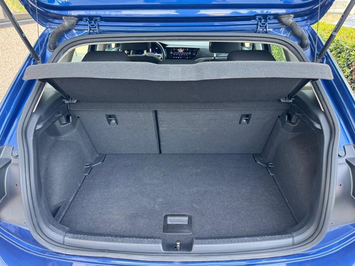Volkswagen Polo 1.0 tsi Life 95cv (14)