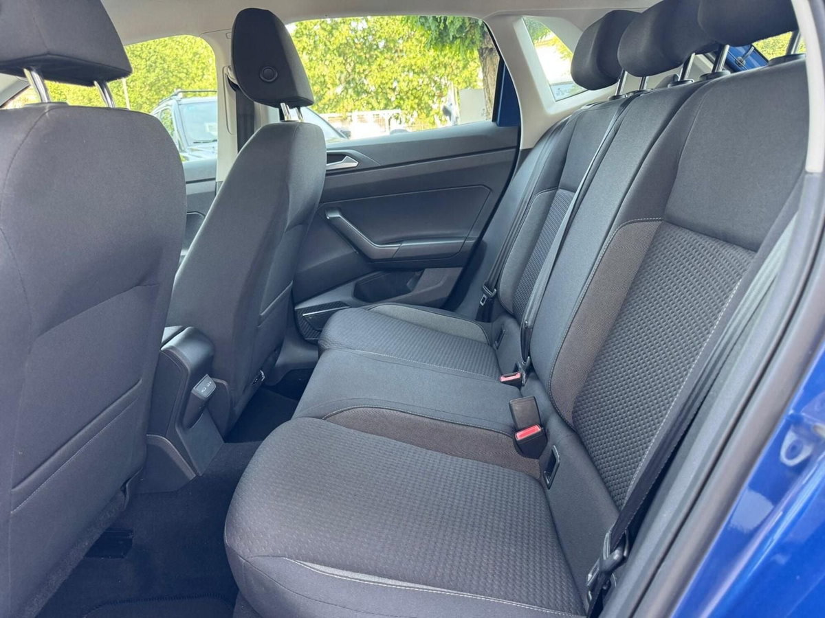Volkswagen Polo 1.0 tsi Life 95cv (9)