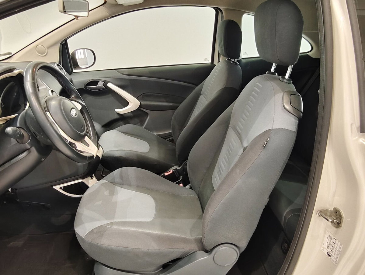 Ford Ka 1.3 TDCi 75CV (5)