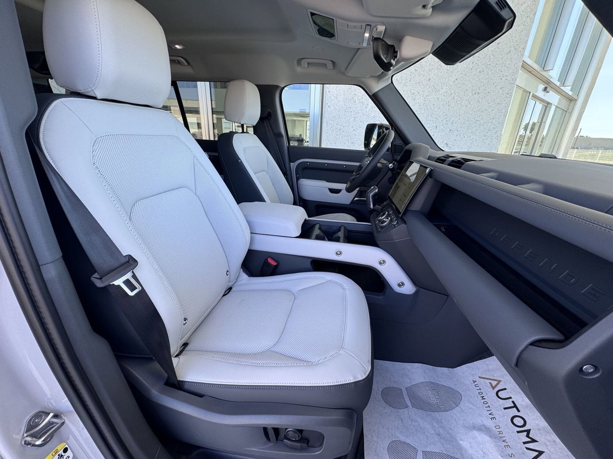 Land Rover Defender 110 3.0d mhev X-Dynamic SE awd 250cv auto 7p.ti (15)