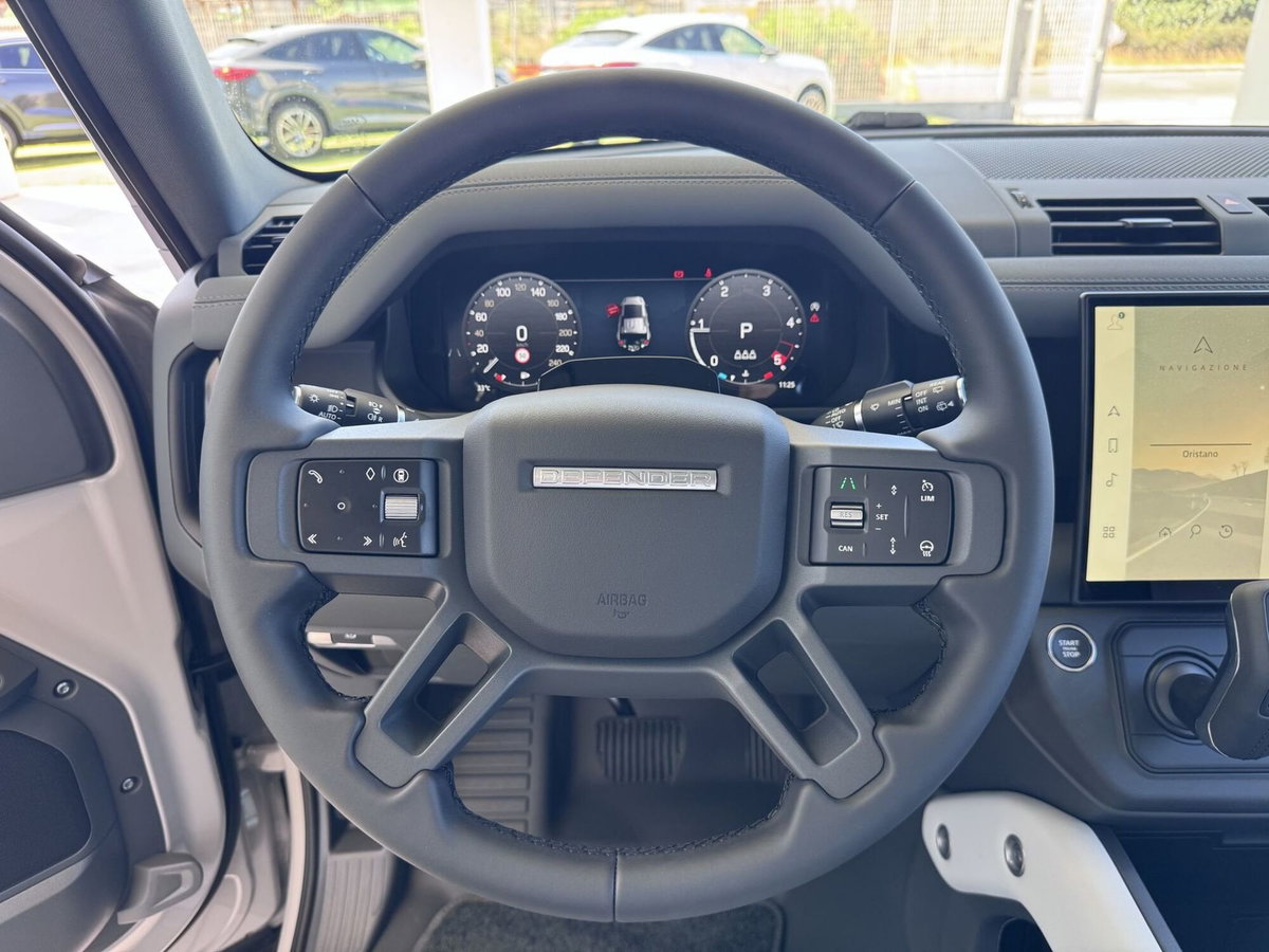 Land Rover Defender 110 3.0d mhev X-Dynamic SE awd 250cv auto 7p.ti (8)