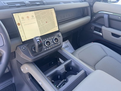 Land Rover Defender 110 3.0d i6 mhev X-Dynamic SE awd 250cv auto (13)
