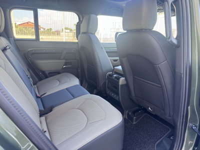 Land Rover Defender 110 3.0d i6 mhev X-Dynamic SE awd 250cv auto (20)