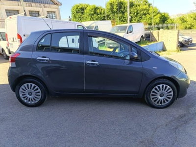 Toyota Yaris 1.3 5 porte Sol (5)