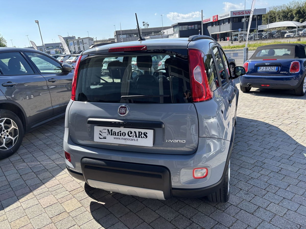 Fiat Panda 1.0 FireFly S&S Hybrid City Cross (5)