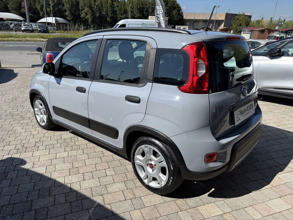 Fiat Panda 1.0 FireFly S&S Hybrid City Cross (6)