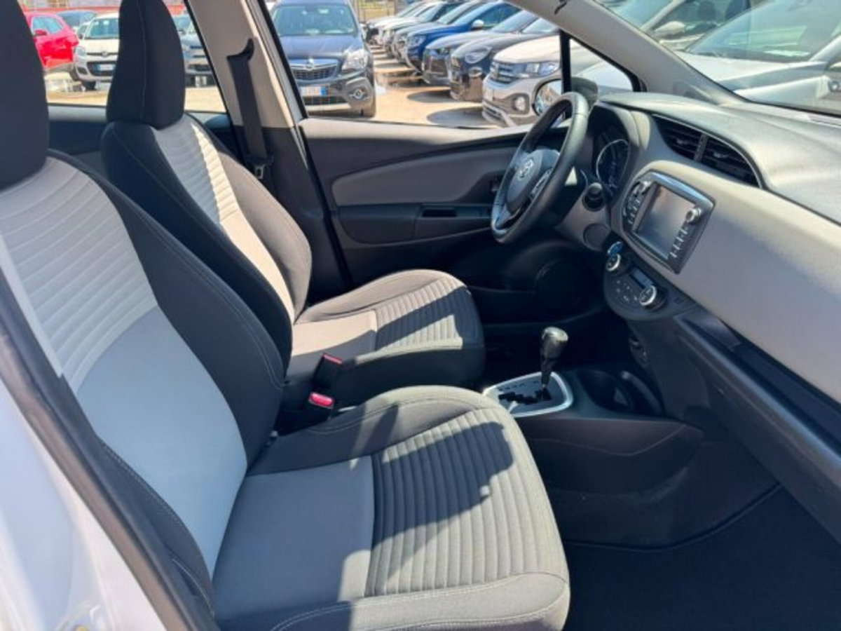 Toyota Yaris 1.5 Hybrid 5 porte Energy (18)