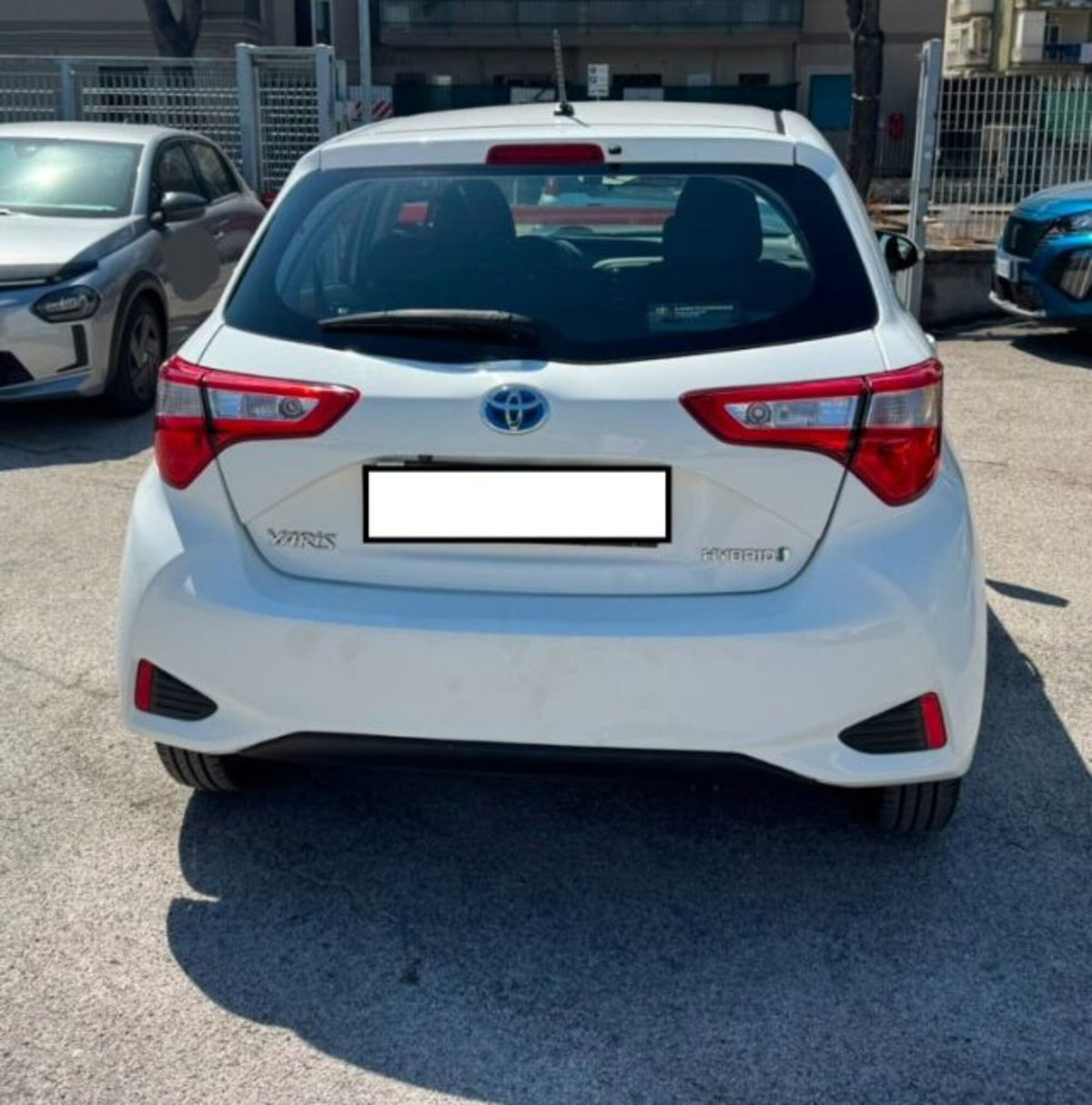 Toyota Yaris 1.5 Hybrid 5 porte Energy (4)