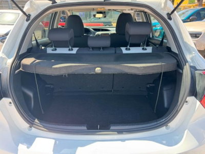 Toyota Yaris 1.5 Hybrid 5 porte Energy (7)