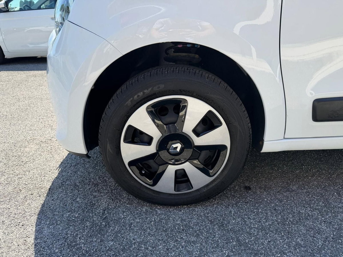 Renault Twingo 1.0 SCe Wave (8)