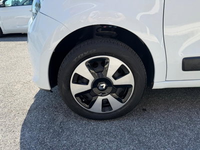 Renault Twingo 1.0 SCe Wave (8)