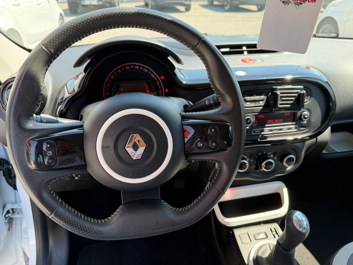 Renault Twingo 1.0 SCe Wave (9)